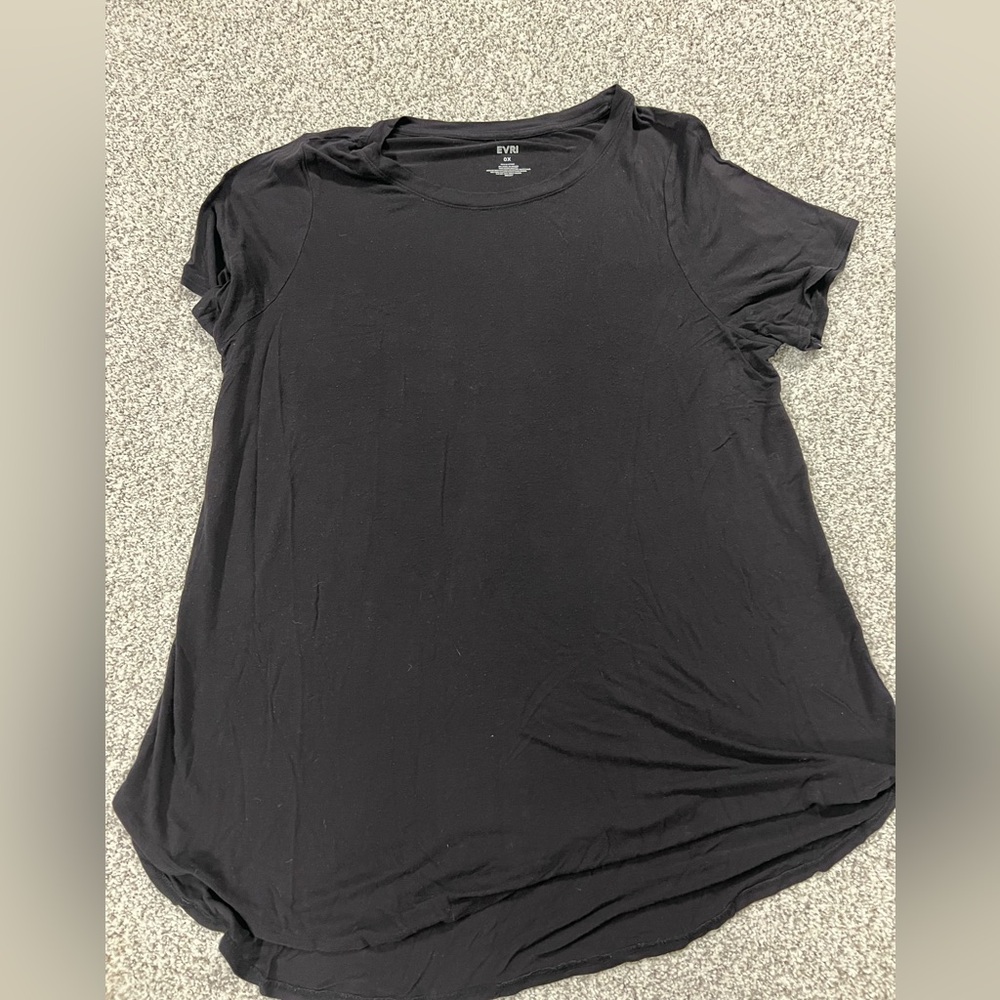 EVRI Classic Black Short Sleeve Tee